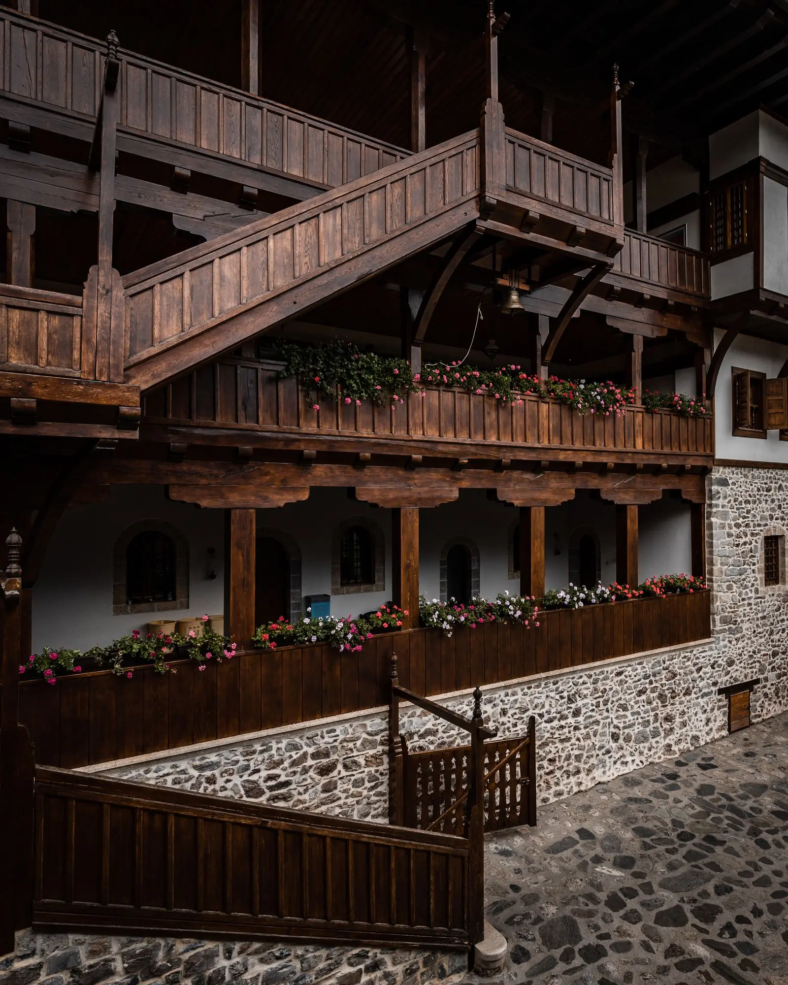 north macedonia stairs | Galerie Reisen