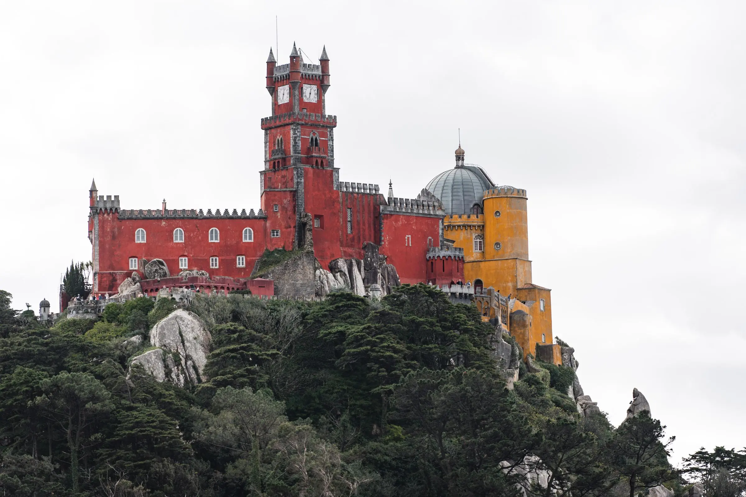 portugal sintra castel red yellow | Galerie Reisen