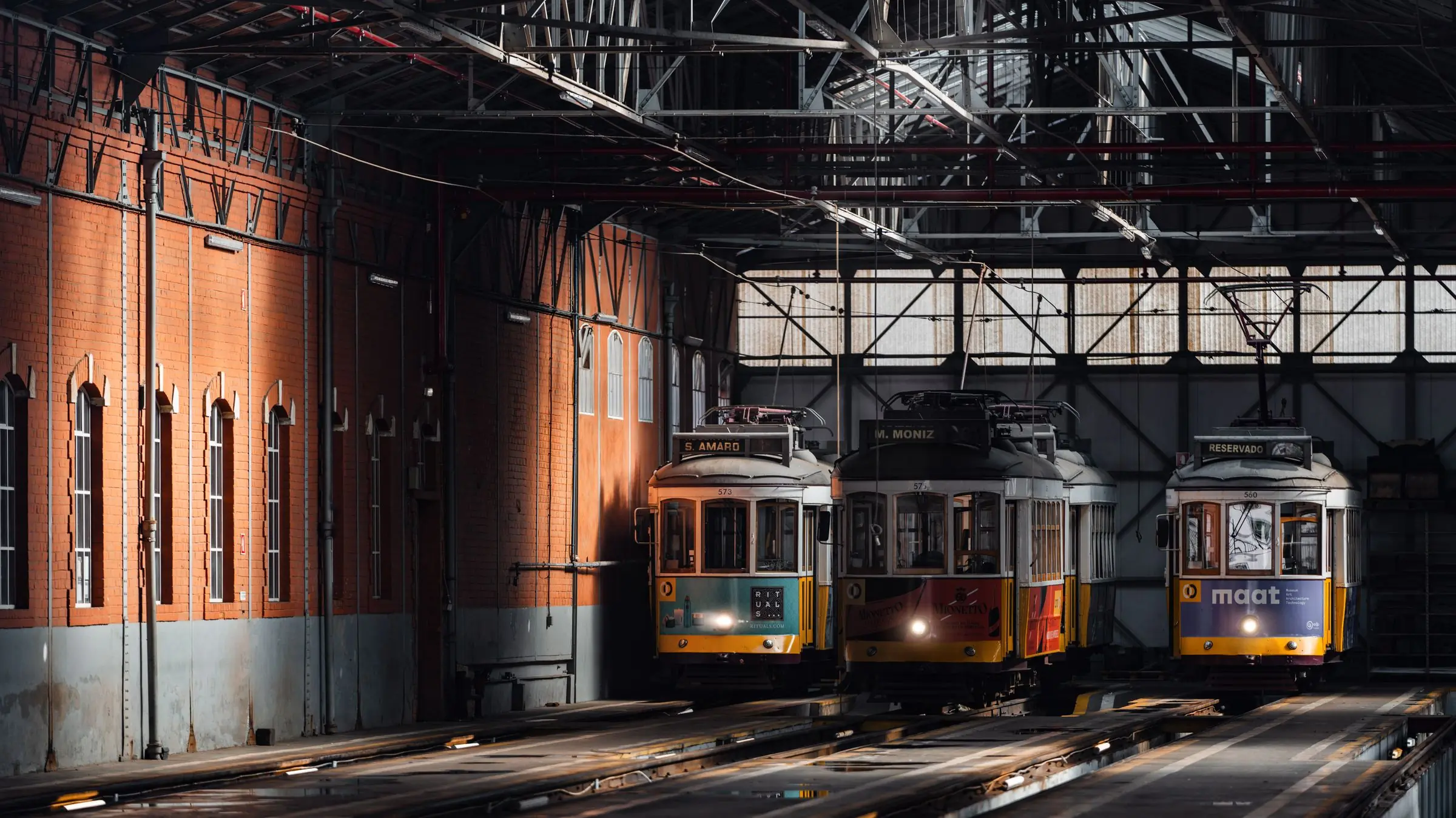portugal tram house | Galerie Reisen