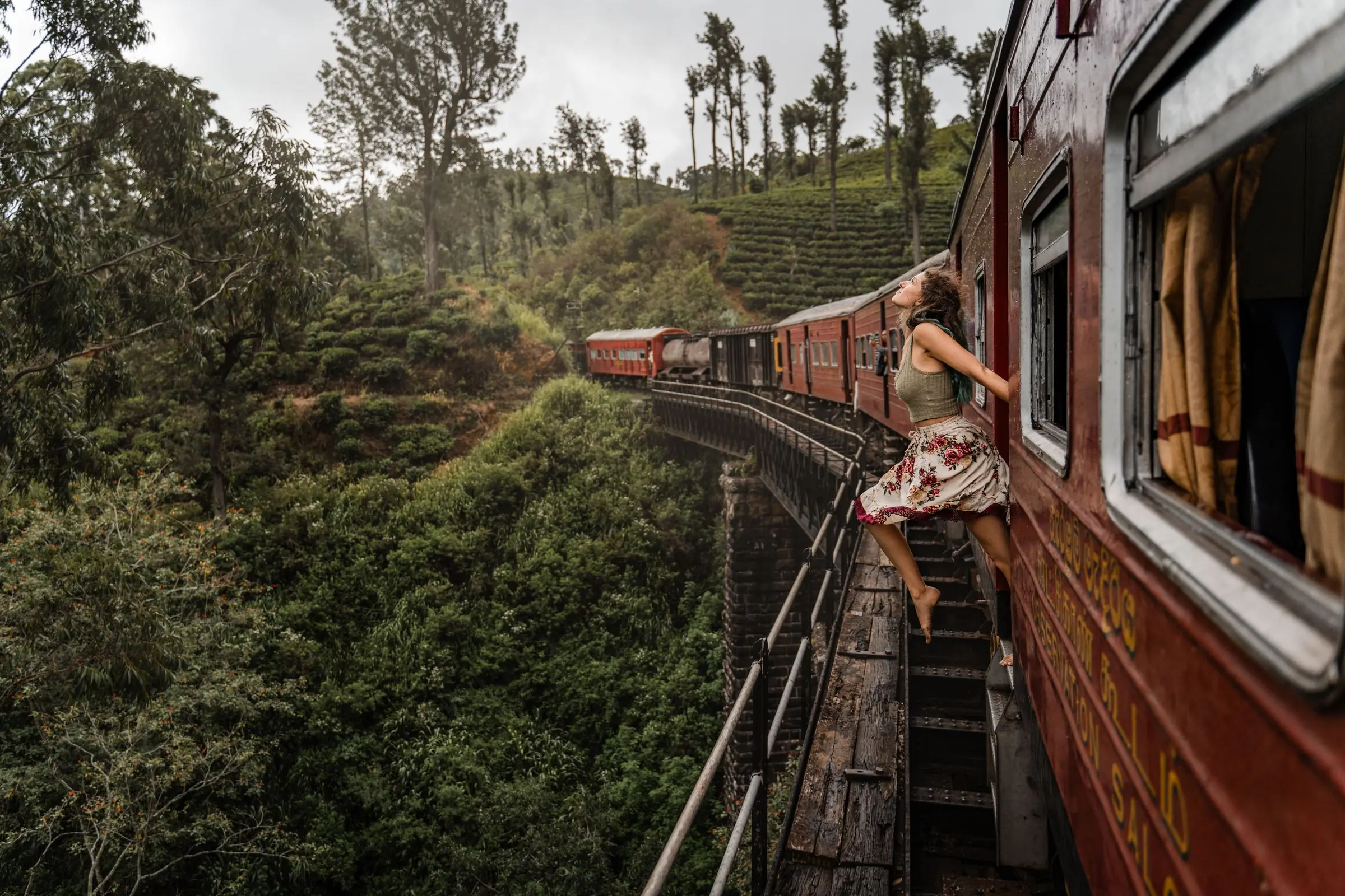 sri lanka train bridge hang out | Galerie Reisen